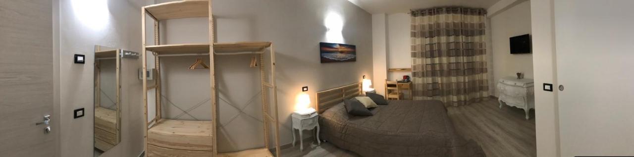 Отель Attico Livorno Bed & Relax Экстерьер фото