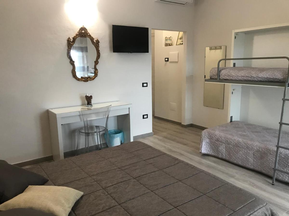 Отель Attico Livorno Bed & Relax Экстерьер фото